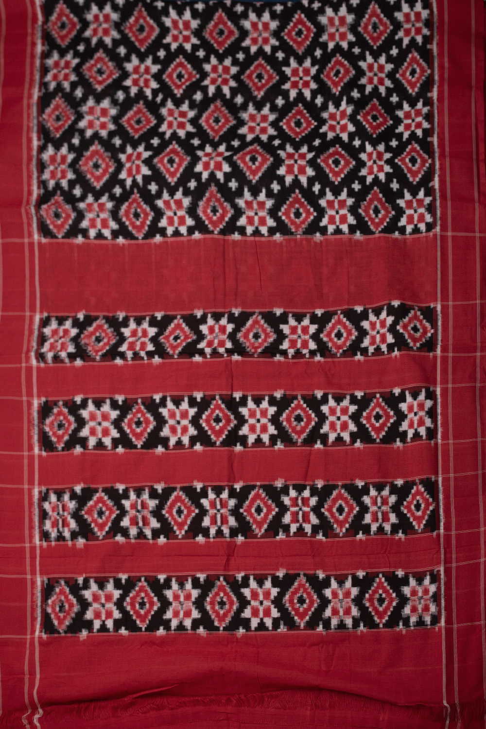 Maroon Pattern on Black Telia Rumal Cotton Saree - Image 2