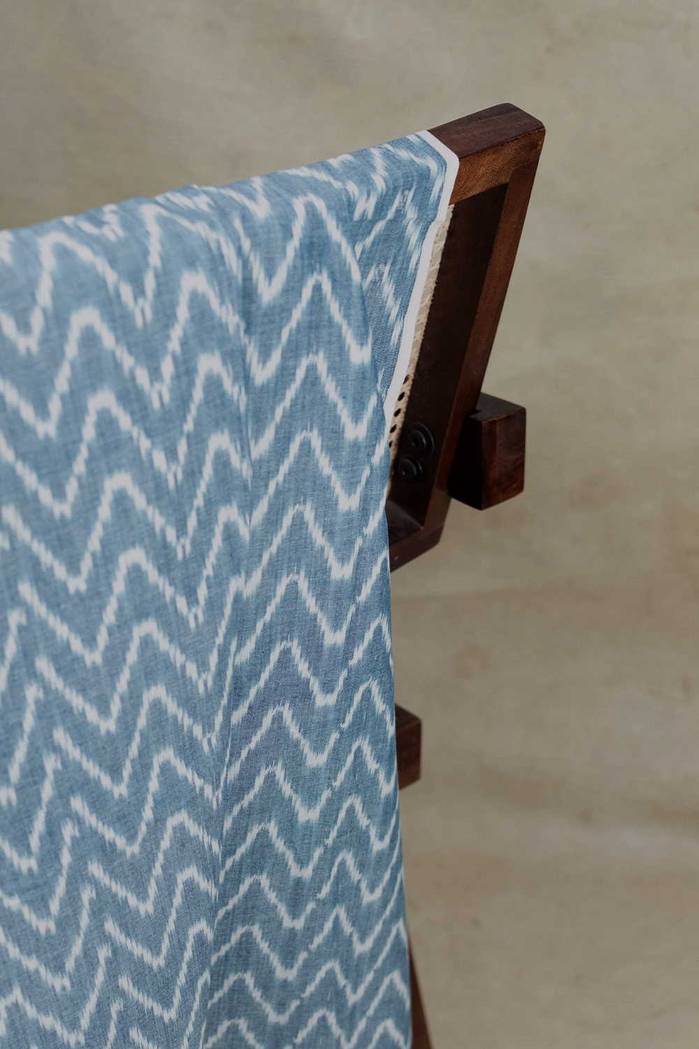 Creamy Grey Ikat Cotton Fabric - 0.8m - Image 3