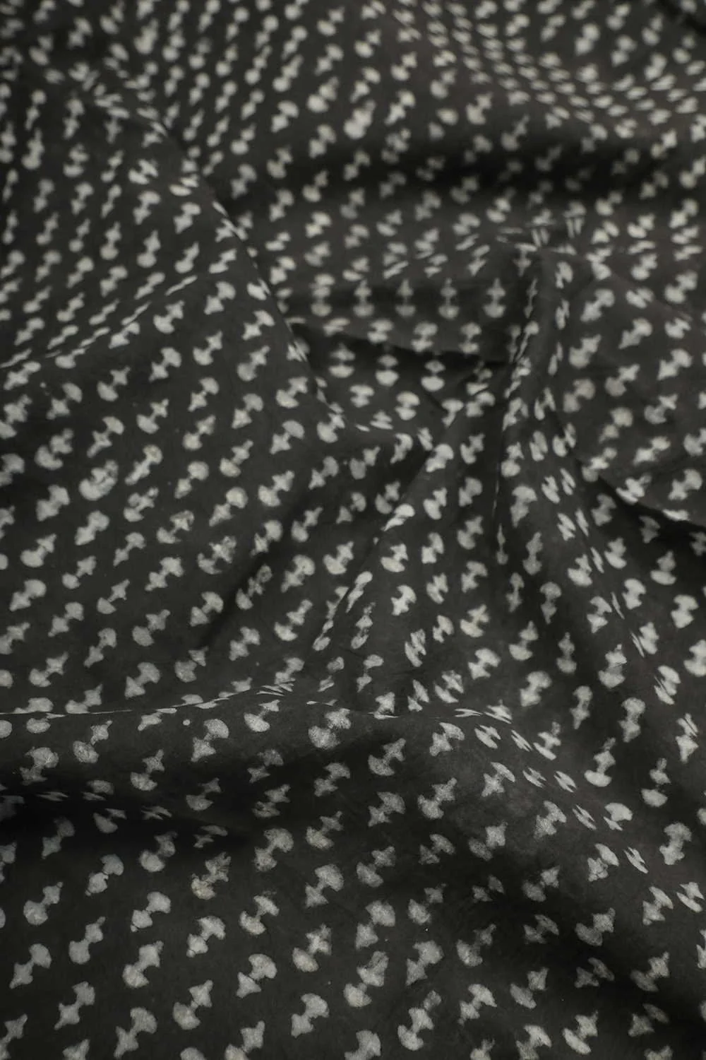 Little Motifs on Grey Dabu Cotton Fabric - 1m - Image 2