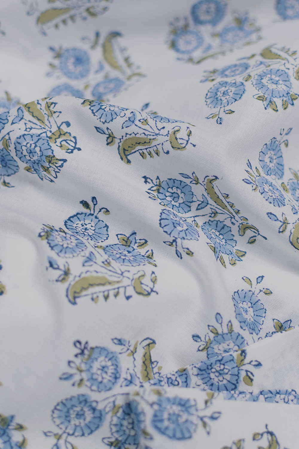 Tri Butta Floral on Off-White Sanganeri Cotton Fabric - 1.5m