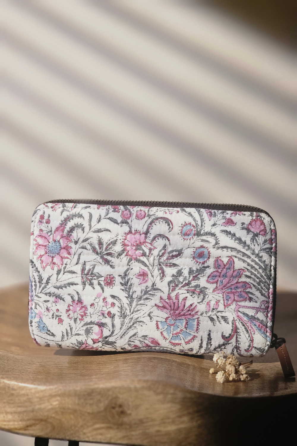 Floral Memoire Sanganeri Zip Purse - Image 3