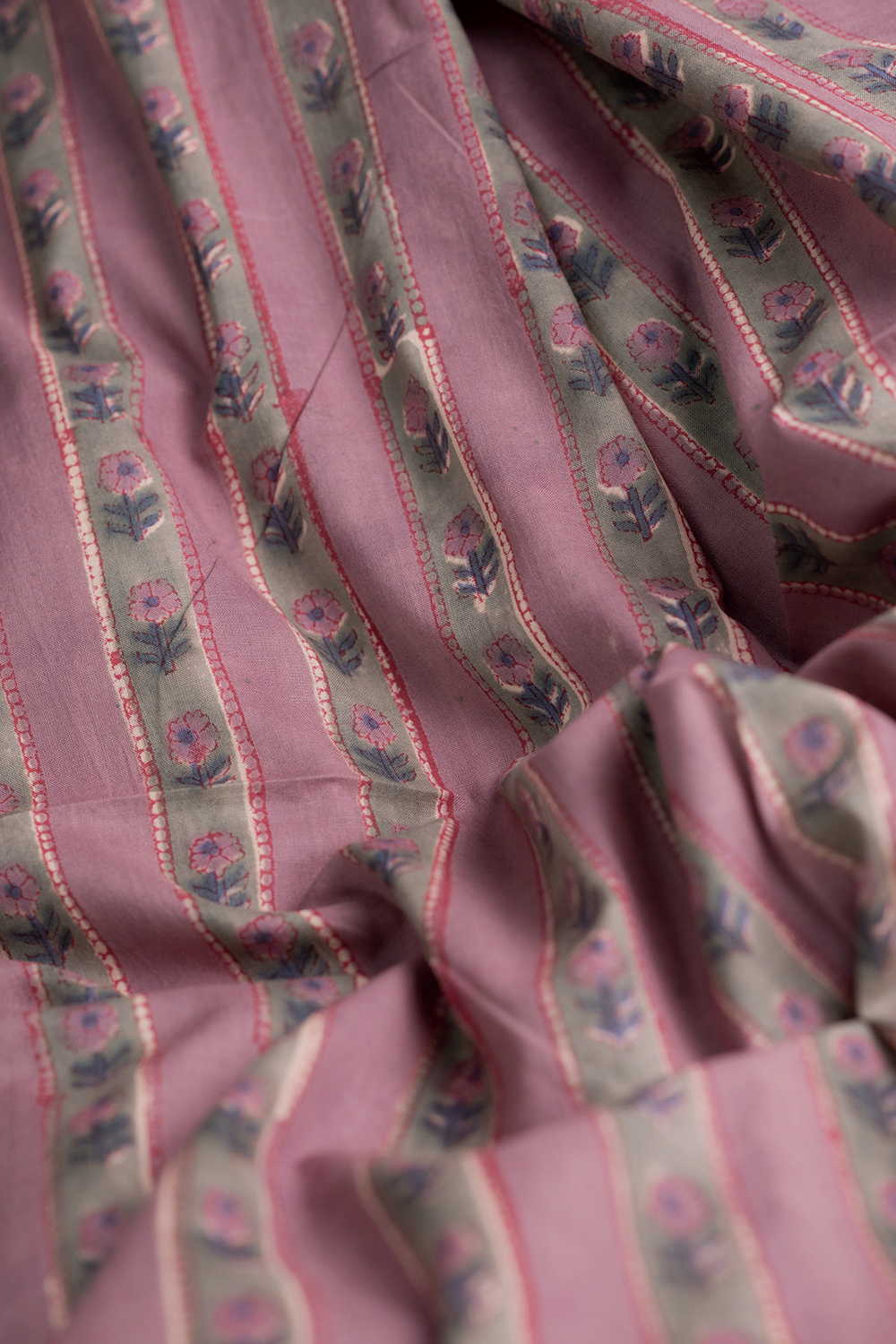Muted Mauve Sanganeri Cotton Fabric - Image 3