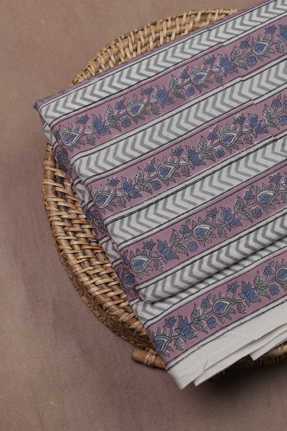 Floral Pattern Sanganeri Cotton Fabric - Image 2