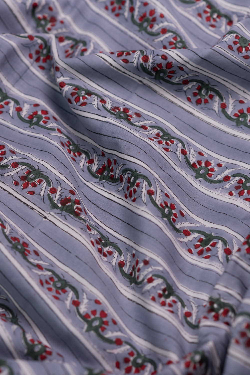 FloralWave Sanganeri Cotton Fabric - Image 3