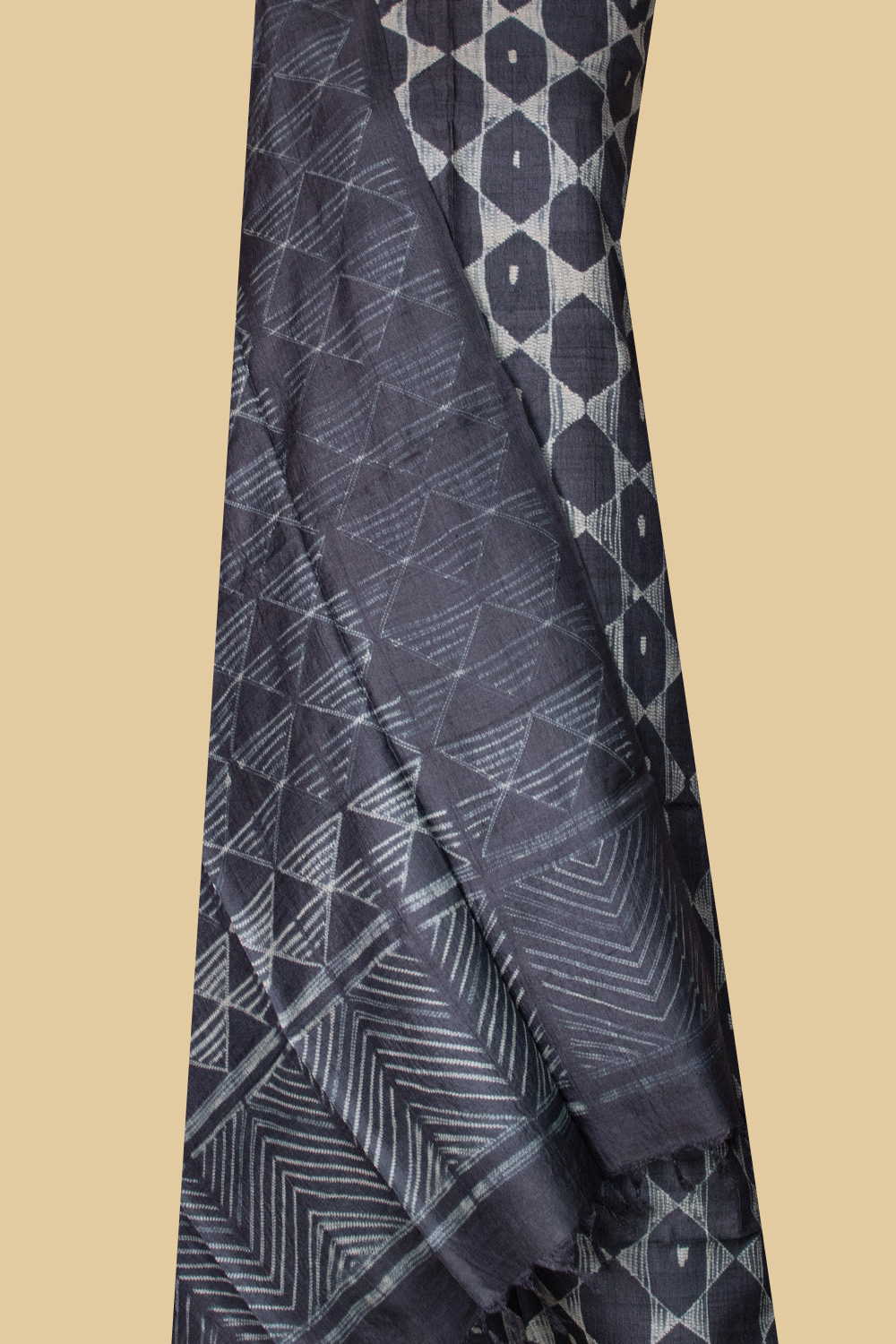 Grey Patterned Shibori Tussar Top & Dupattas