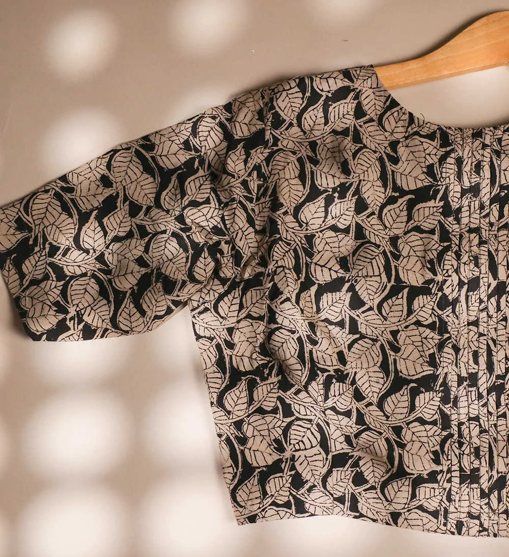 Printed Kalamkari with Boat Neck Stitched Blouse 32,34,36,38,40,42