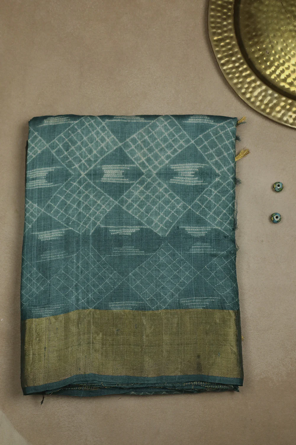 Patterns on Green Tussar Silk Shibori Saree