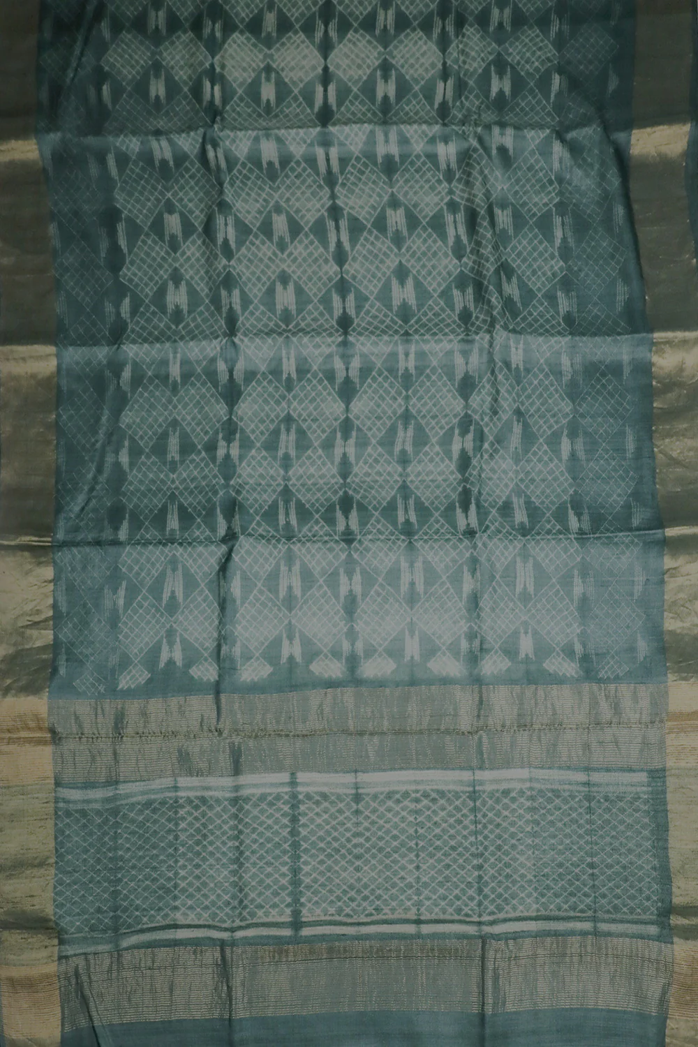 Patterns on Green Tussar Silk Shibori Saree - Image 2