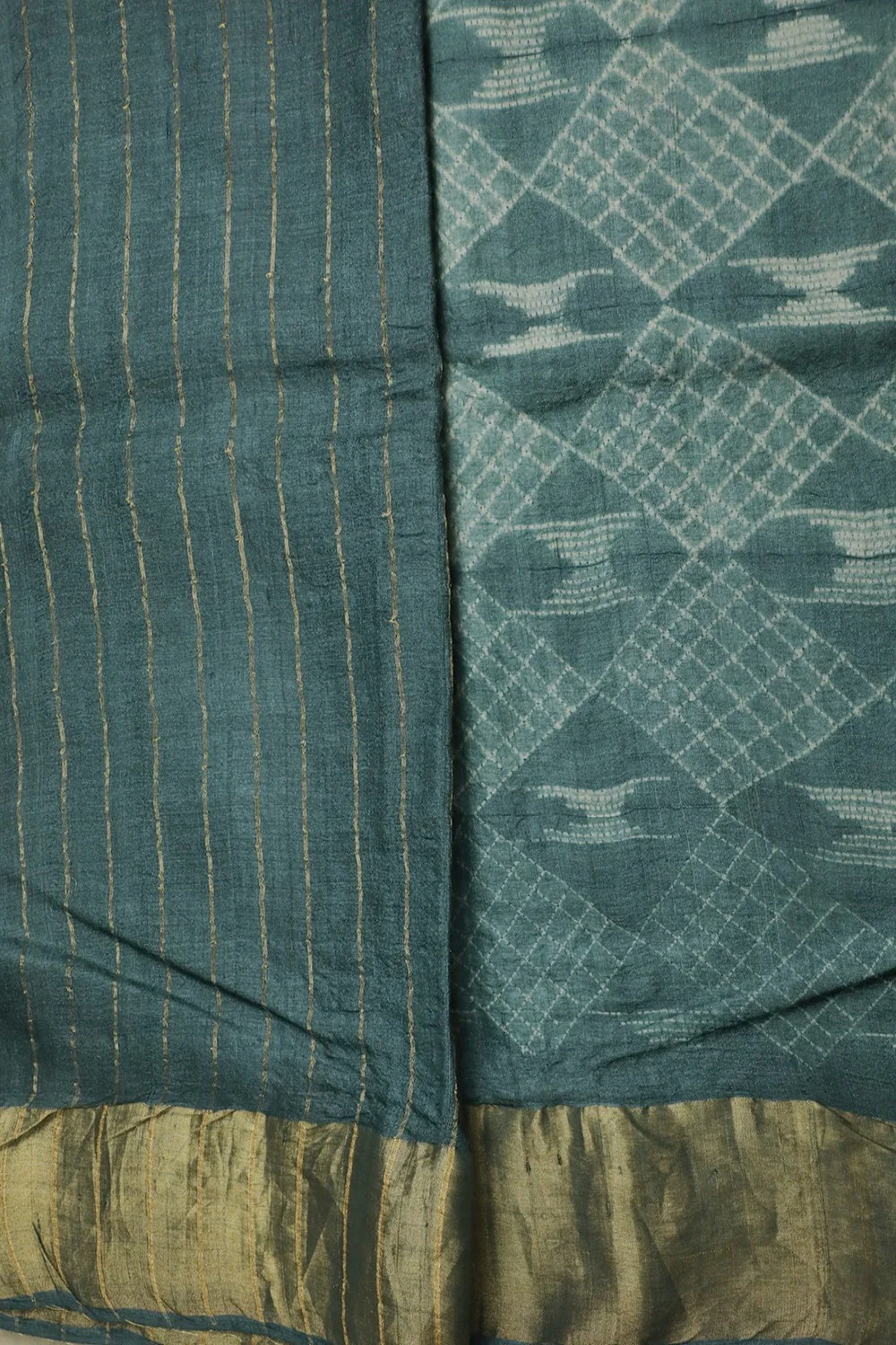 Patterns on Green Tussar Silk Shibori Saree - Image 4