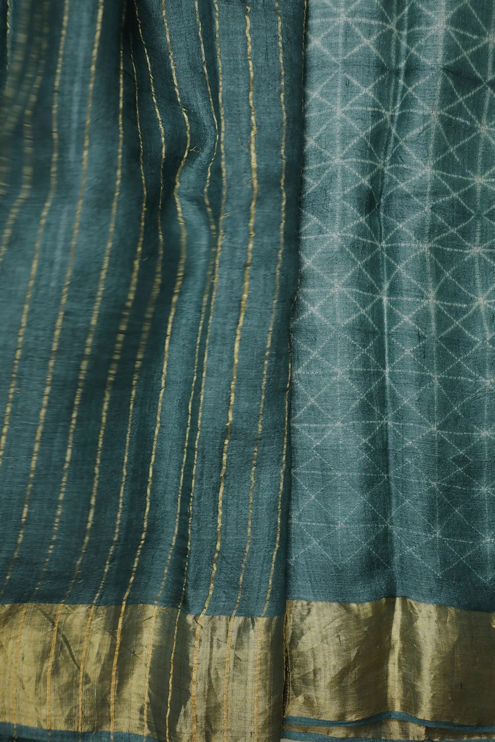 Light Sea Green Tussar Silk Shibori Saree - Image 4